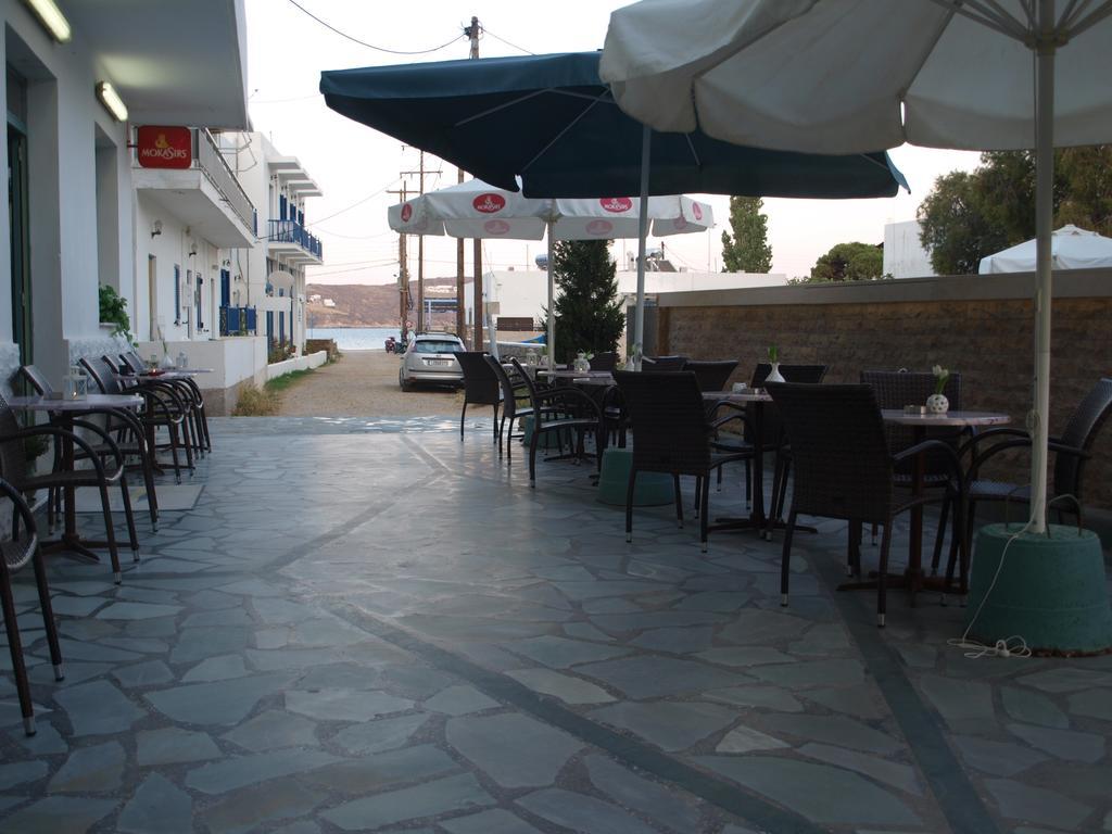 Serifos Beach Hotel Livadi  Buitenkant foto