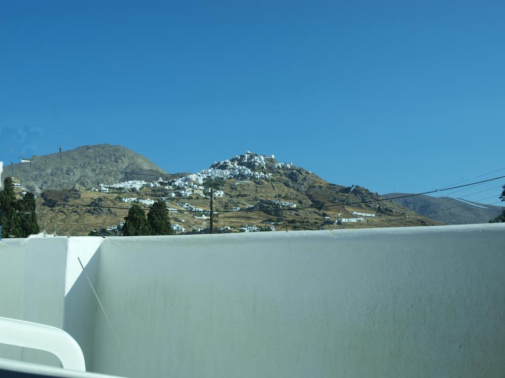 Serifos Beach Hotel Livadi  Buitenkant foto