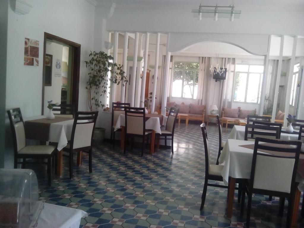 Serifos Beach Hotel Livadi  Buitenkant foto