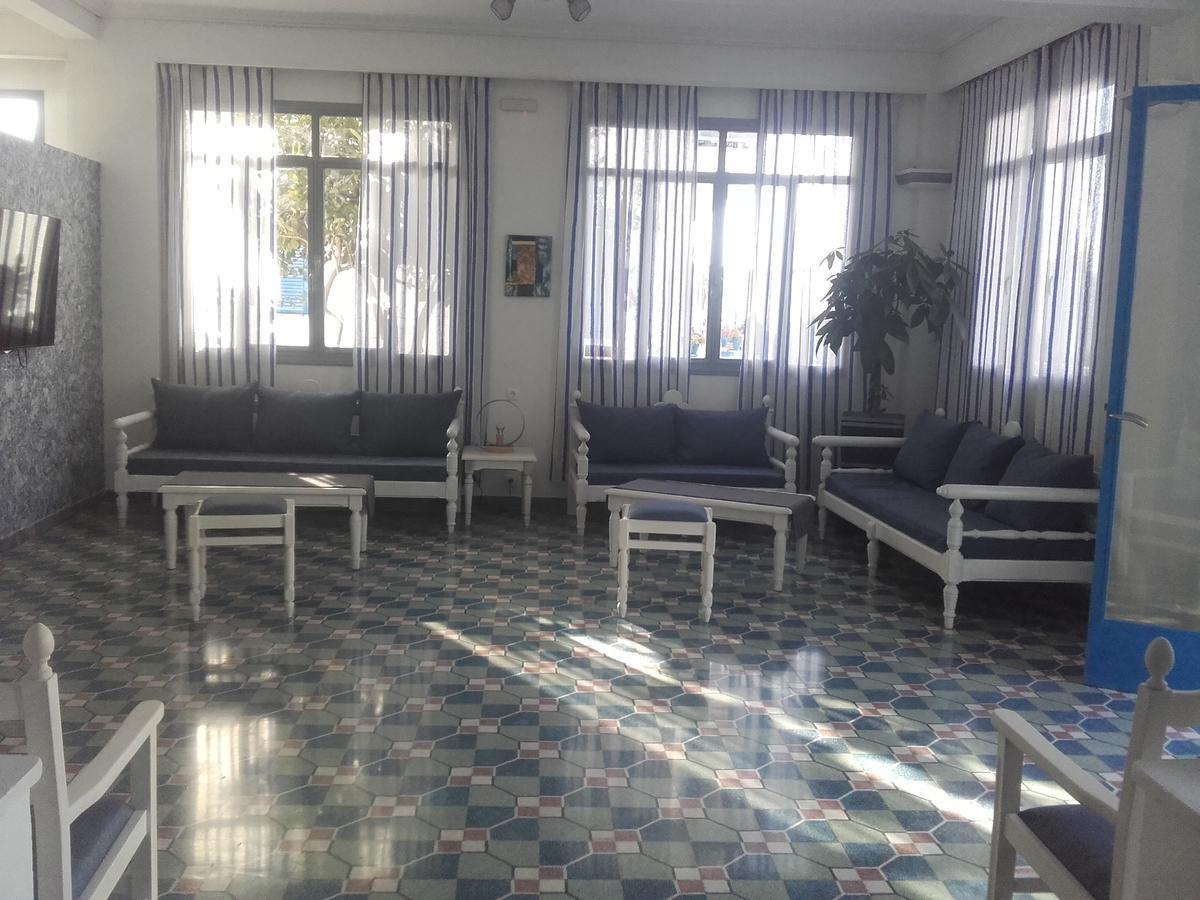 Serifos Beach Hotel Livadi  Buitenkant foto