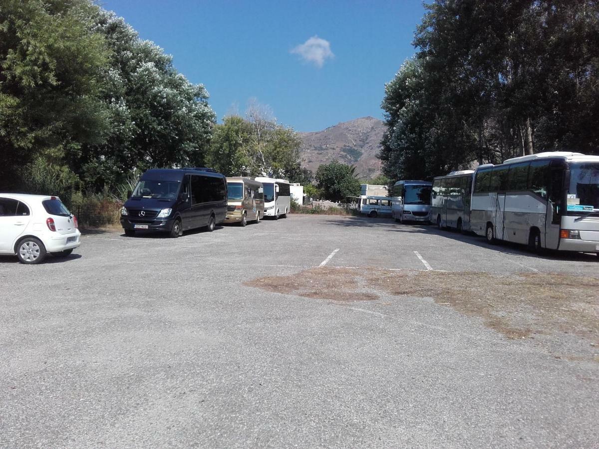 Serifos Beach Hotel Livadi  Buitenkant foto