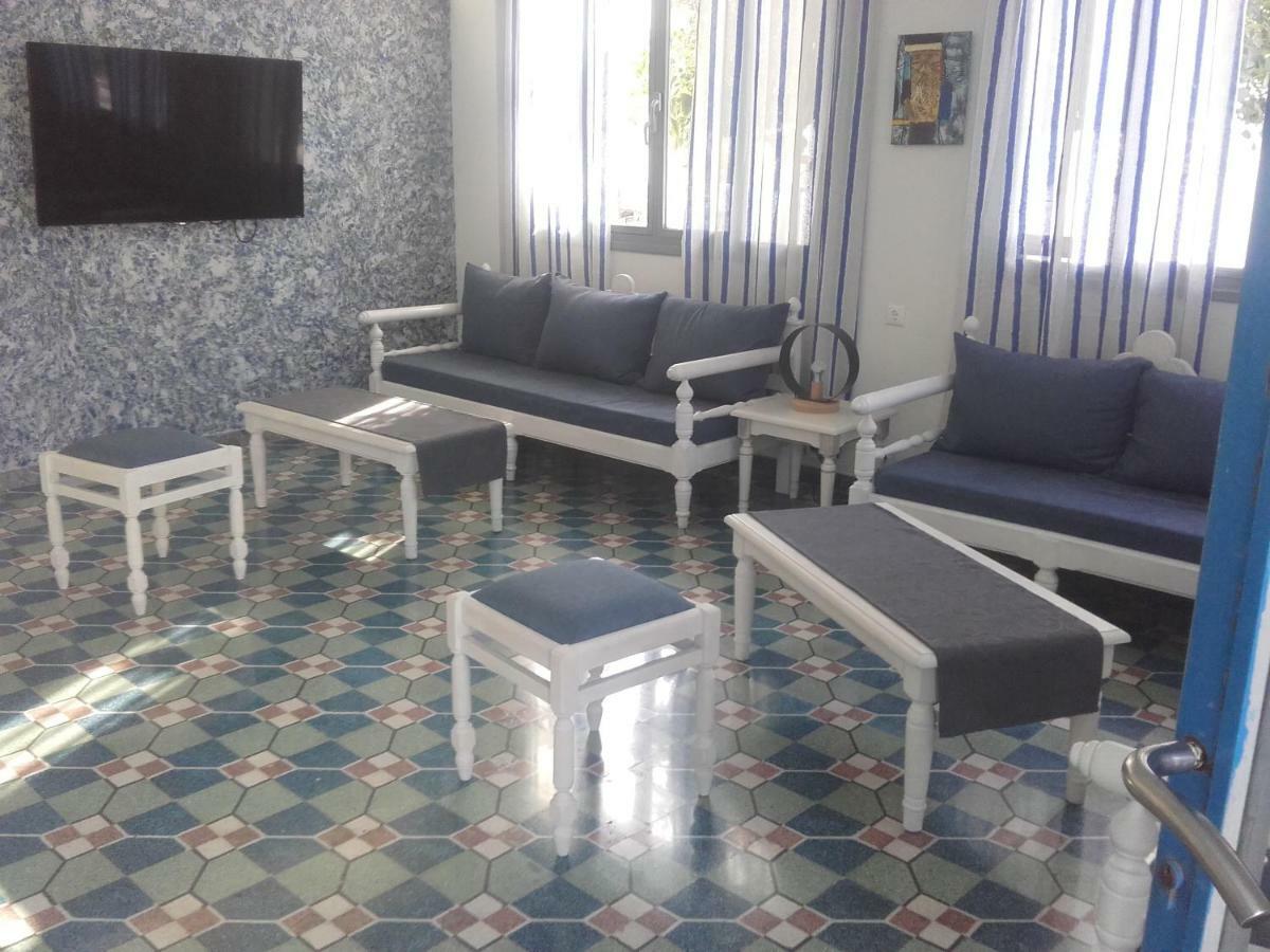 Serifos Beach Hotel Livadi  Buitenkant foto